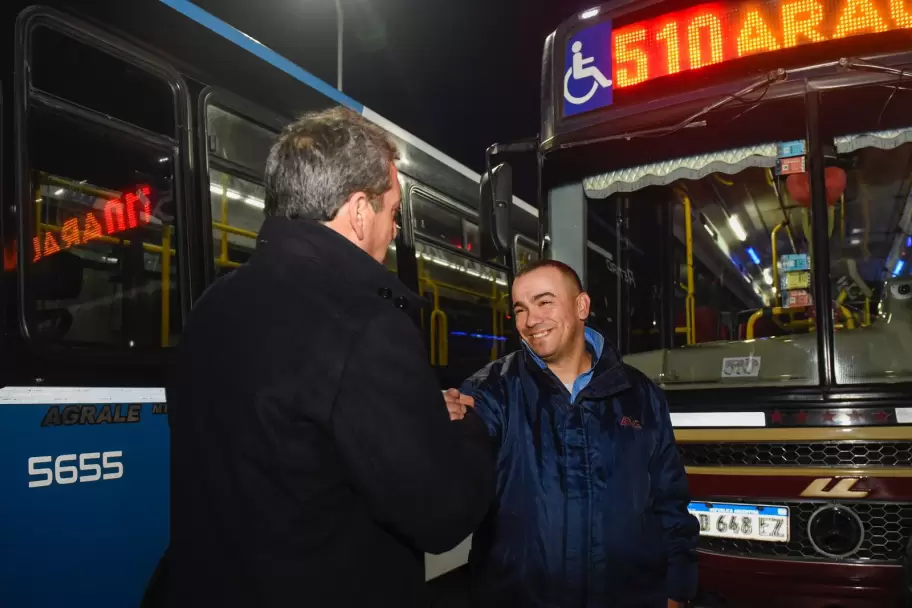 Massa: “No hay que dejar ni un colectivo en la Argentina sin sistema de seguridad”