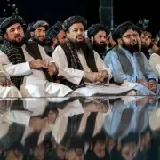 Afganistán prohíbe el uso de corbatas: "Quienes las usen, serán asesinados"
