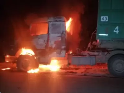 camion incendiado