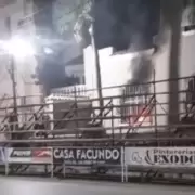 Un ataque con bomba molotov provocó un incendio en la Municipalidad de San Pedro