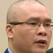 Condenaron a más de cuatro años de prisión a un policía por el asesinato de George Floyd