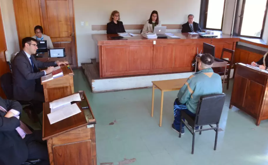 Tribunal