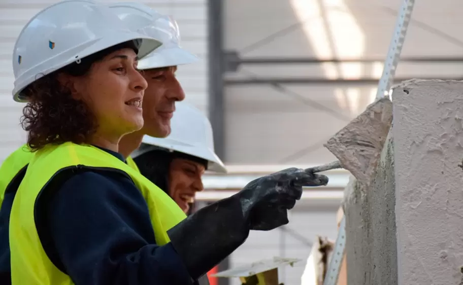 Mujeres en la construcción