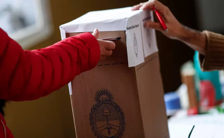 urna elecciones voto