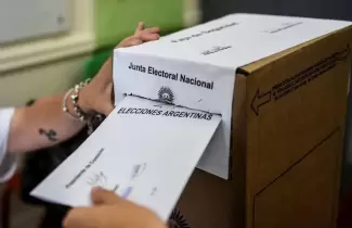 urna elecciones voto