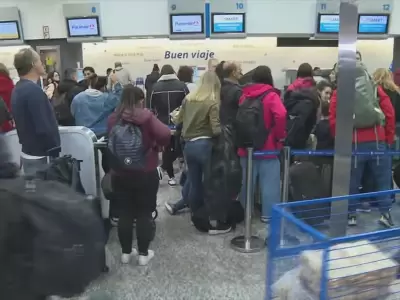 Pasajeros varados en Aeroparque - Buenos Aires