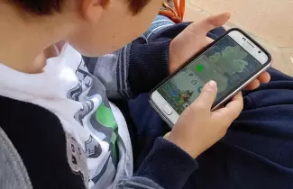 Menores y celulares