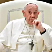 El ascenso de Milei enciende alertas en la Iglesia y genera dudas sobre la visita del Papa Francisco