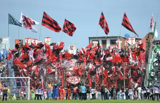 hinchada de la enet 2 sabado estudiantil