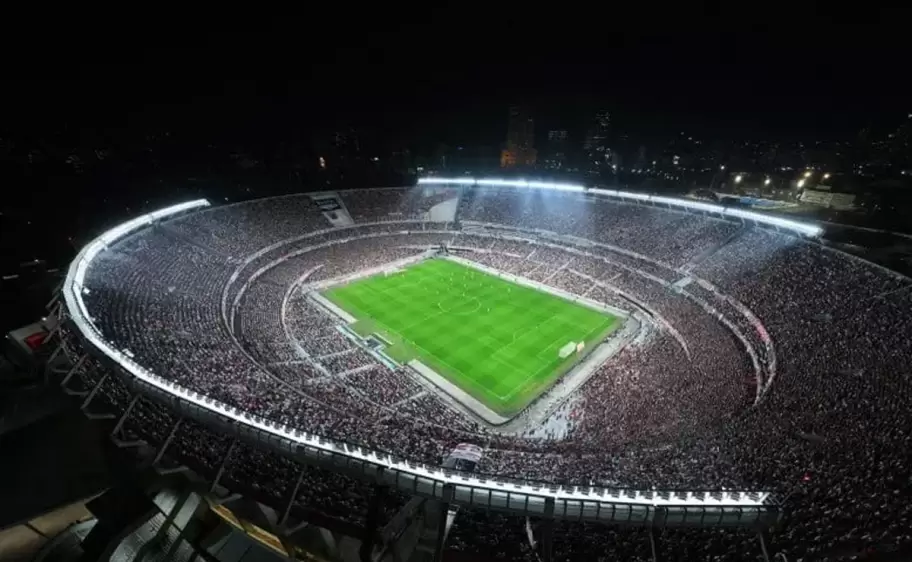 Estadio Mas Monumental.