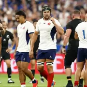 Francia dio el golpe en el debut del Mundial de rugby y venció 27-13 a Nueva Zelanda