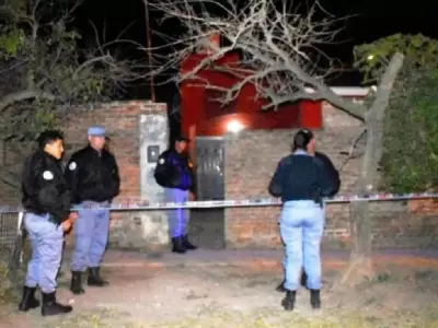 mujer atacada por perros