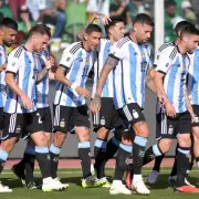 Sin Lionel Messi, Argentina le gan 3-0 a Bolivia en la altura de La Paz
