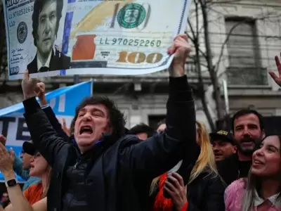 El l�der libertario pretende dolarizar al valor del mercado (Foto: REUTERS/Agustin Marcarian)