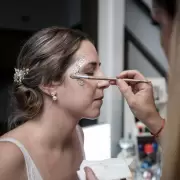 Europa prohíbe el glitter, la purpurina y otros cosméticos y juguetes que contengan microplásticos