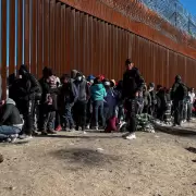 Joe Biden extender muro en frontera con Mxico para frenar migrantes