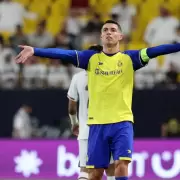Cristiano estrenó su nueva estatua en Arabia Saudita y generó polémica en las redes: "Se parece a Messi"