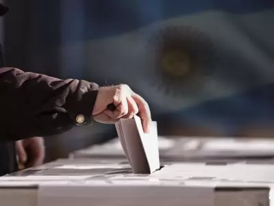 urna voto elecciones cuarto oscuro