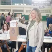 Votó Myriam Bregman: "No estamos en un ballotage, nos quieren hacer creer que hay dos o tres candidatos"