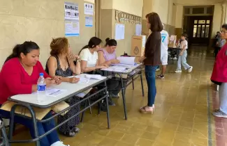 elecciones - votaciones - voto - eleccion en jujuy - politica - sufragio - democracia - autoridades de mesa - votacion (12)