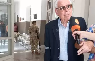 abuelito votando