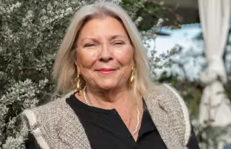 Elisa Carri�