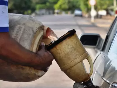 Carga de combustible con bid�n