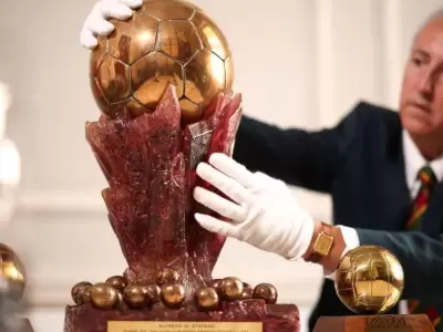 France Football podría entregar dos Balones de Oro