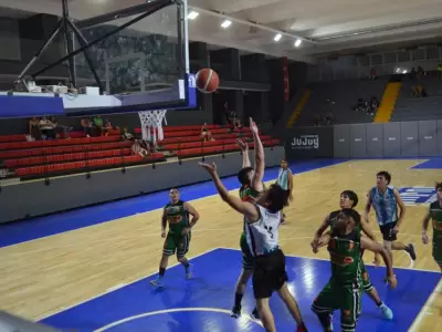 Torneo U15 masculino de básquet.