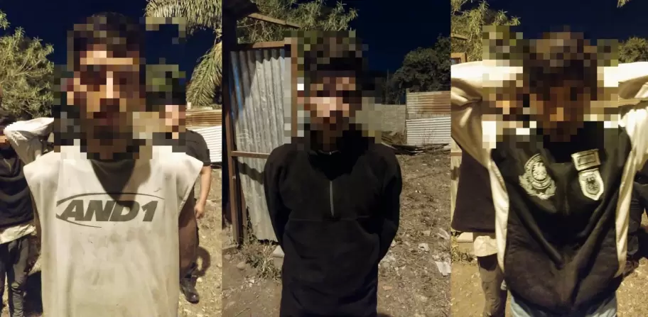 Detenidos por ofrecer una puerta robada