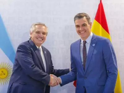 alberto y pedro s�nchez