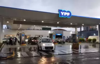 estaci�n de servicio - YPF - combustibles - nafta