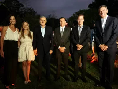 Macro, brindis de fin de a�o