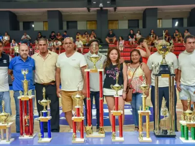 Trofeos de las finales de b�squet en Jujuy.