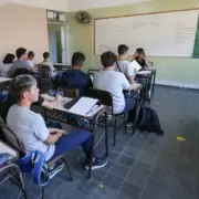 Cada vez menos chicos terminan el secundario a tiempo: los motivos y qué hacer para revertir la tendencia