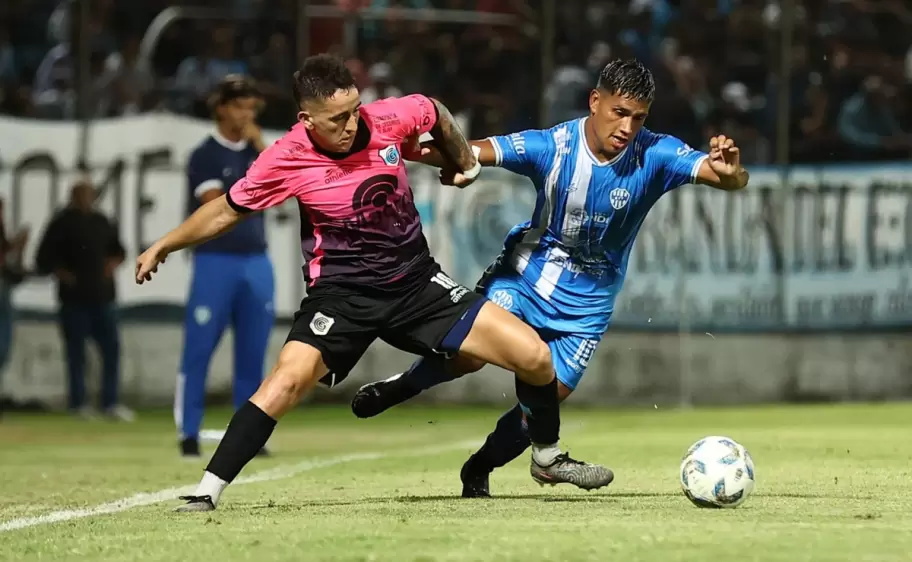 Gimnasia de Jujuy contra Gimnasia y Tiro de Salta