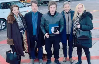 Javier Milei y su comitiva en Davos