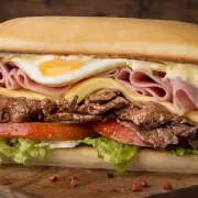 Con promociones, se viene la Noche de los Sándwiches en San Salvador de Jujuy