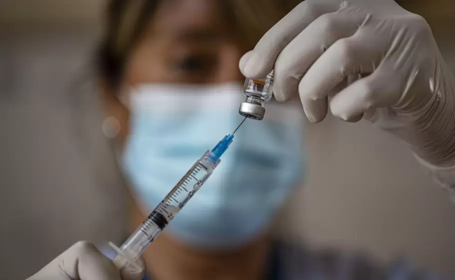 vacunacin contra el dengue
