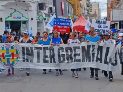 Intergremial Jujuy - gremios marcha
