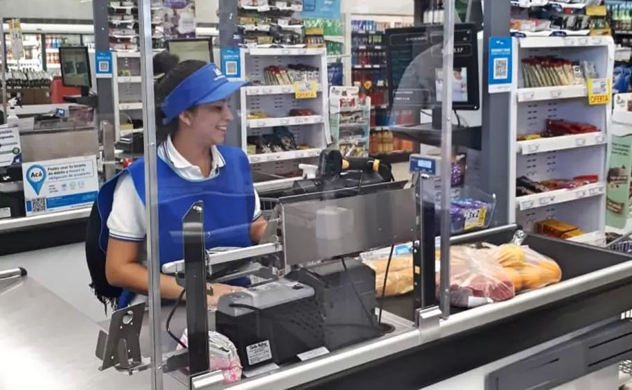 Cajero empleados de comercio