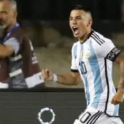 Argentina goleó 5 - 0 a Chile y se metió en la fase final del Preolímpico