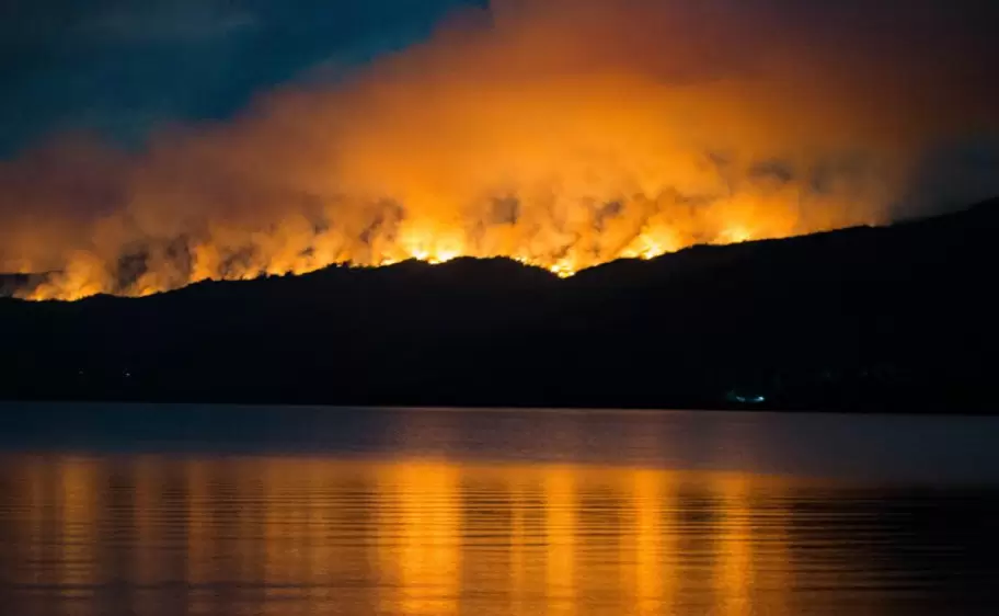 Incendio en el Parque Nacional Los Alerces - Chubut