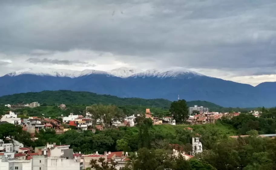 Teimpo en Jujuy - cielo nublado