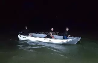 Rescate de personas en el dique Las Maderas
