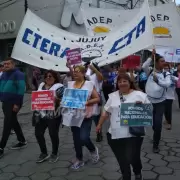 Gremios docentes de Jujuy rechazan el ajuste del gobierno nacional: "Nos est rebajando el sueldo a los maestros"