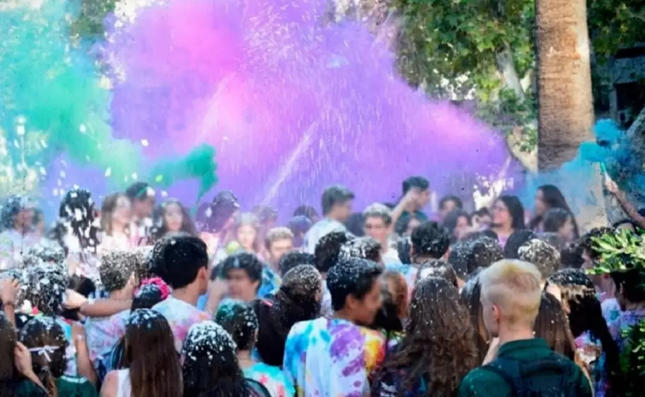 upd adolescentes estudiantes secundarios fiesta baile
