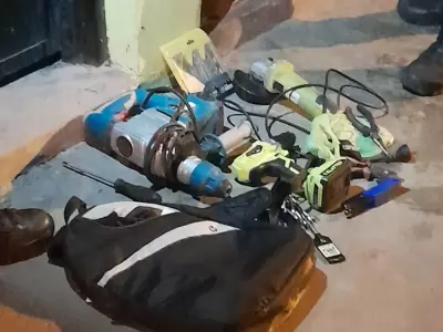 detenidos por robar herramientas de trabajo en San Pedro