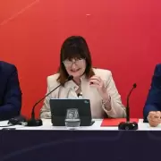 El Gobierno le pedirá a la Justicia que les aplique la "ley antiterrorista" a las bandas narco