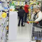 Por pedido del Gobierno, algunos supermercados dejaron de ofrecer productos en 2x1 o con descuentos
